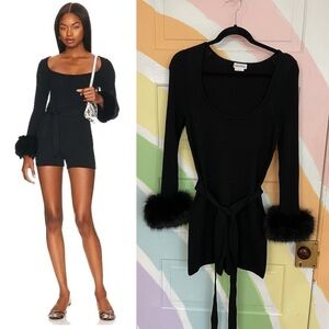 Lovers + Friends Revolve Anais Faux Fur Ribbed Romper Sz M Romy & Michele 🧡🎀